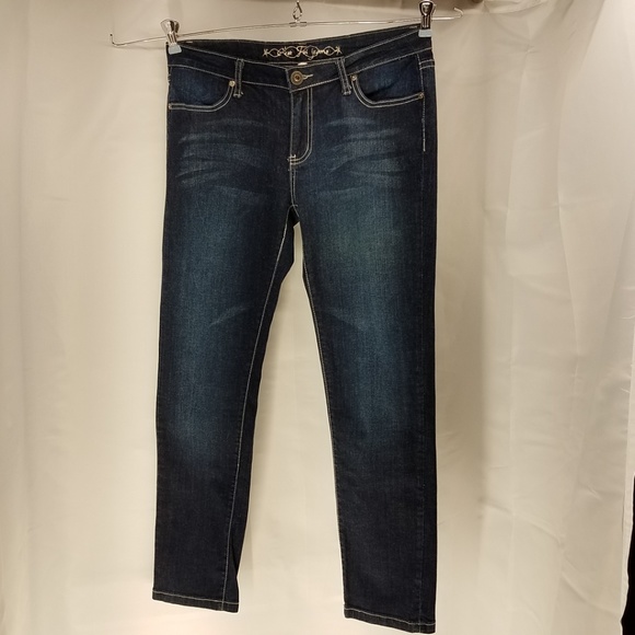 C'ESTTOI WOMEN'S JEANS SZ 13 JEWELED POCKETS - Picture 3 of 8